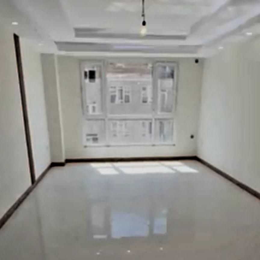 آپارتمان ۹۰ متری ۲ خوابه دریاچه چیتگر وامدار تهاتر