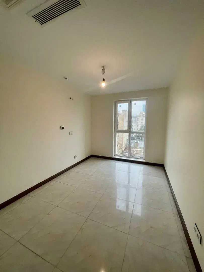 110 متر مجلل / تهاتر/ وام دار/ محضری/دریاچه چیتگر