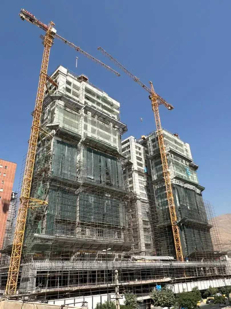 ۱۰۳ متر پلان جذاب در برج های دوقلوی تندیس اقاقیا