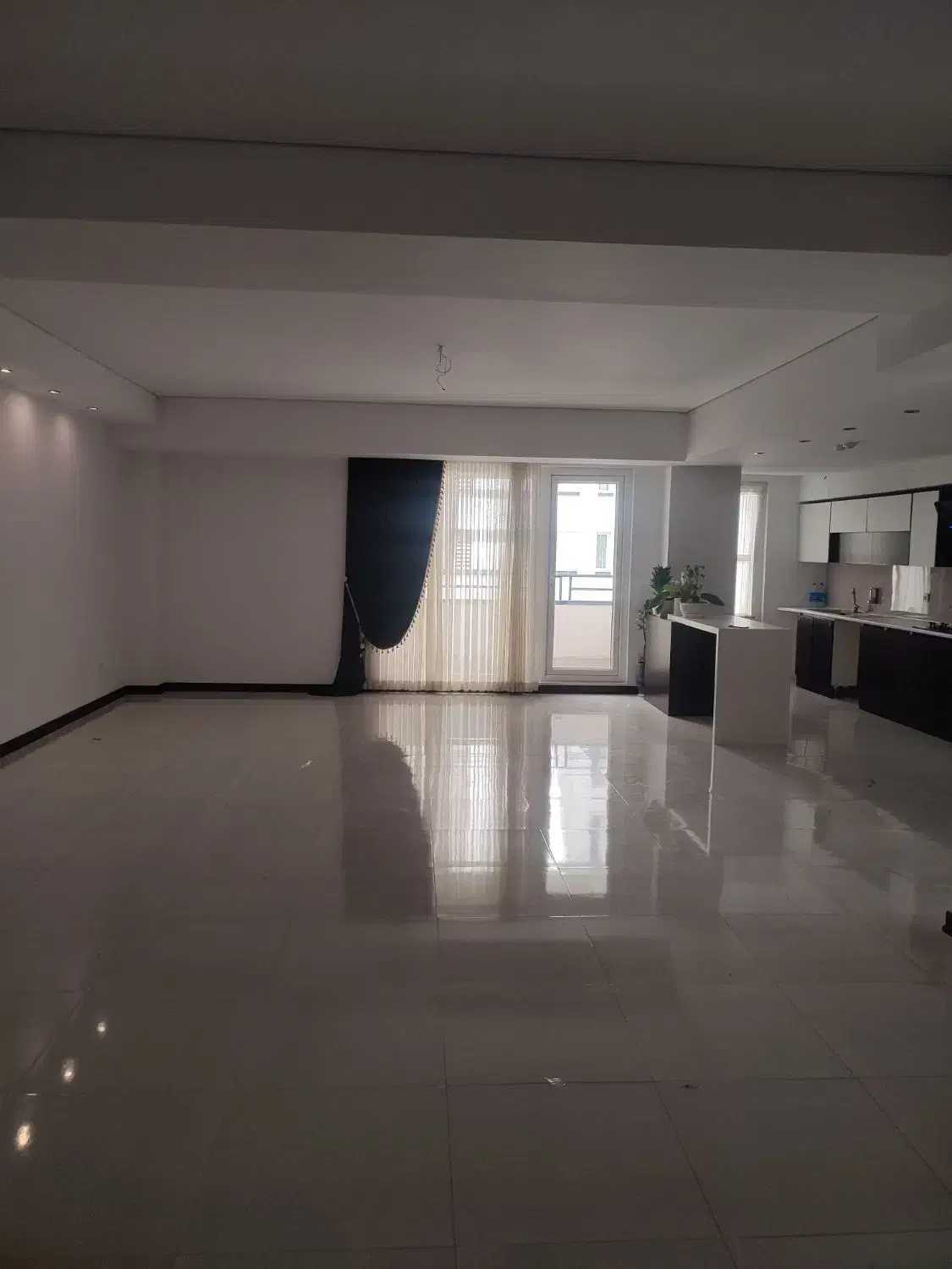 اجاره واحدسه خوابه دربرج لوکس سفید