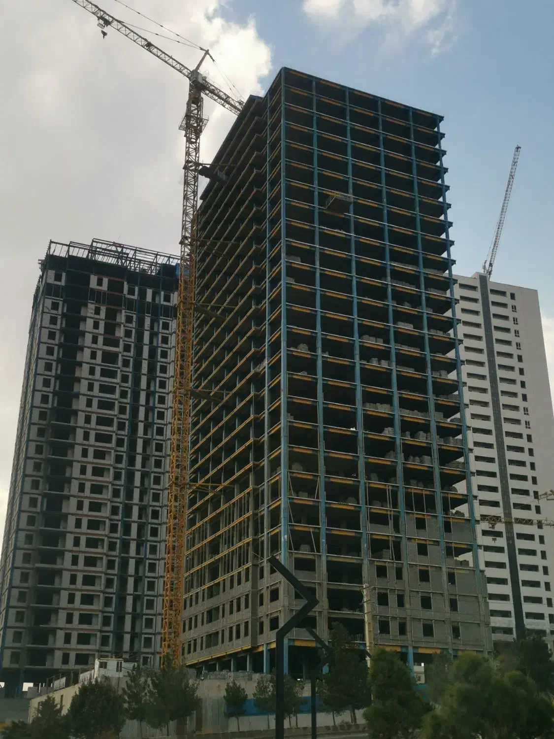 95متر نورگیر/معاوضه دارد/اقساط بلند مدت/سند دار