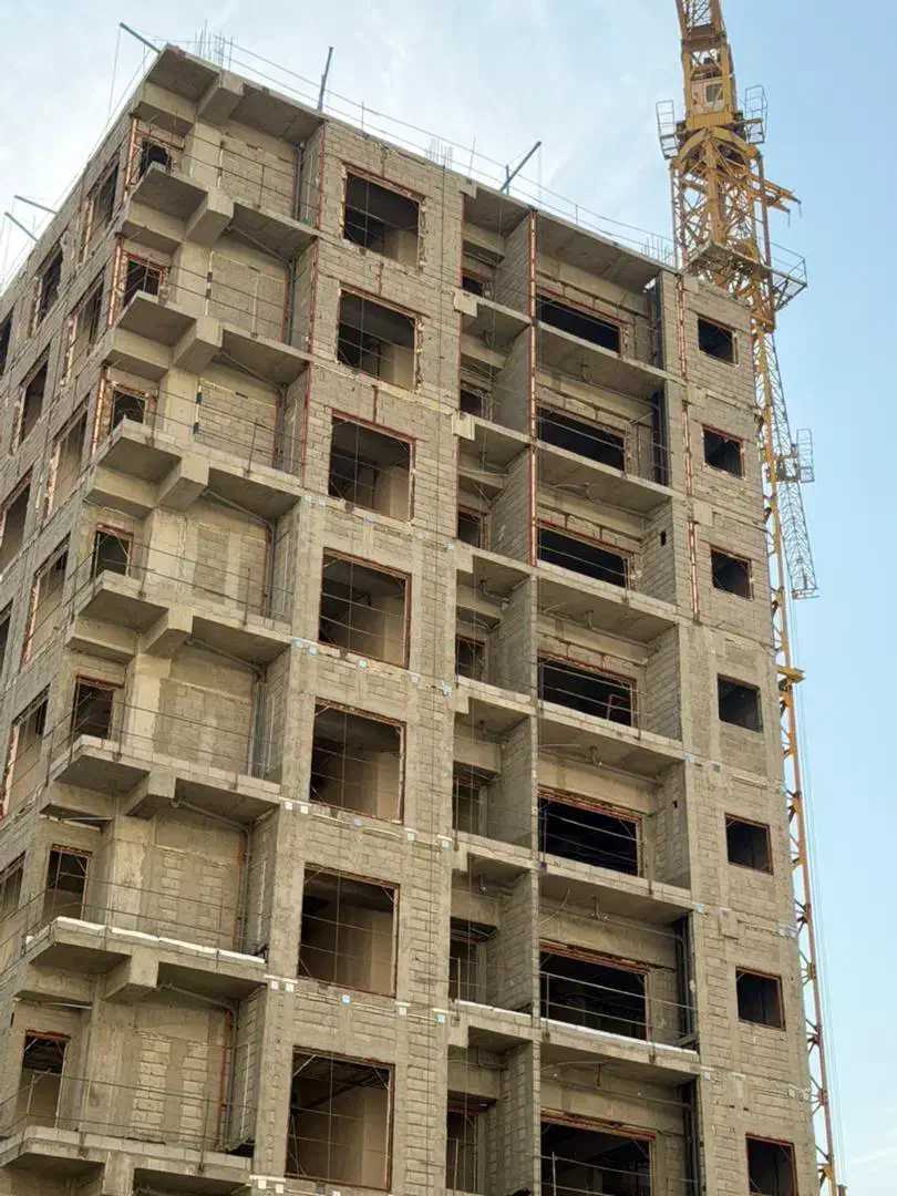 100مترمسکونی 4 متر قدرالسهم تجاری دور رینگ دریاچه