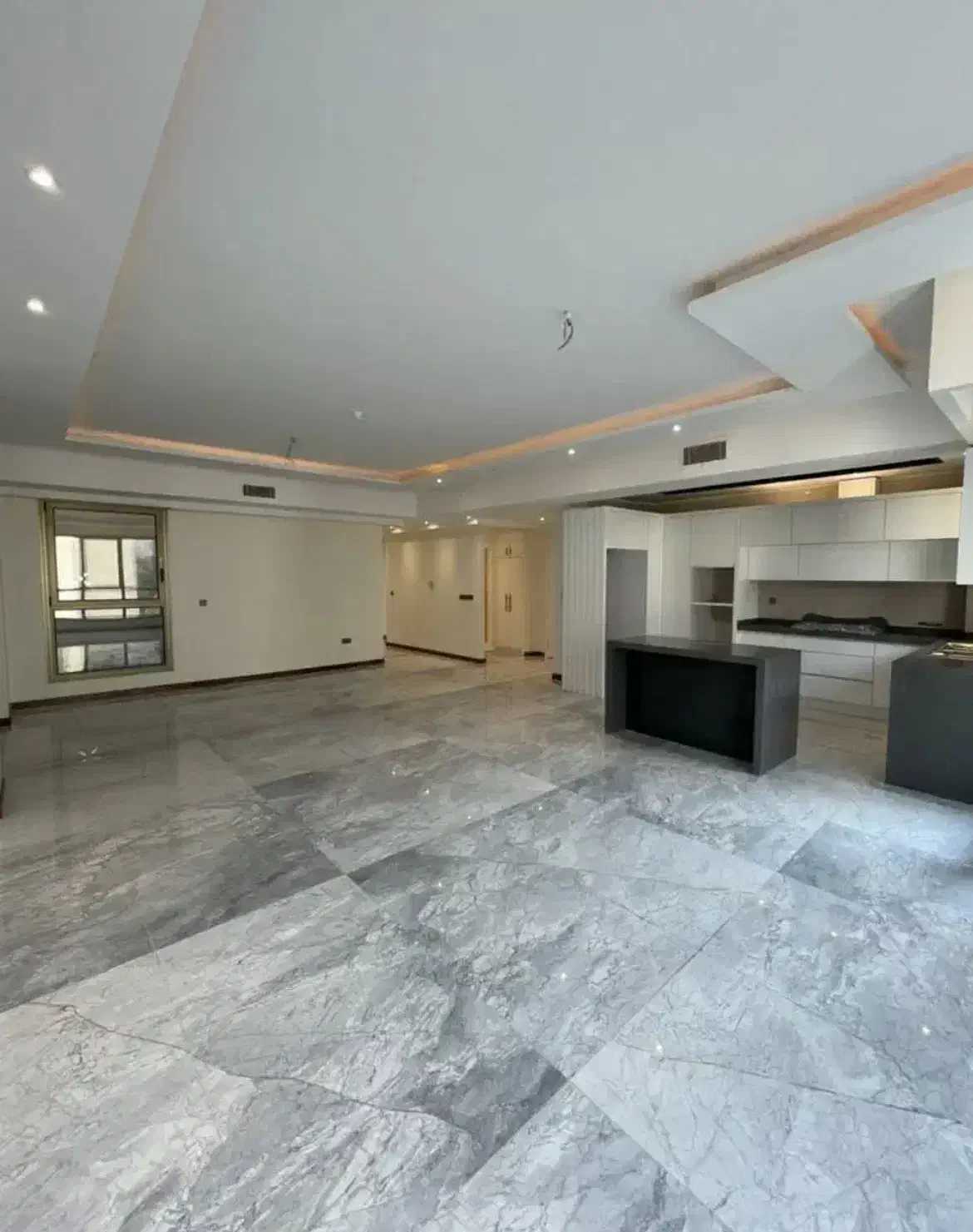 ۱۳۰ متر دو‌خواب تراس قابل چیدمان ویو ابدی برج برند