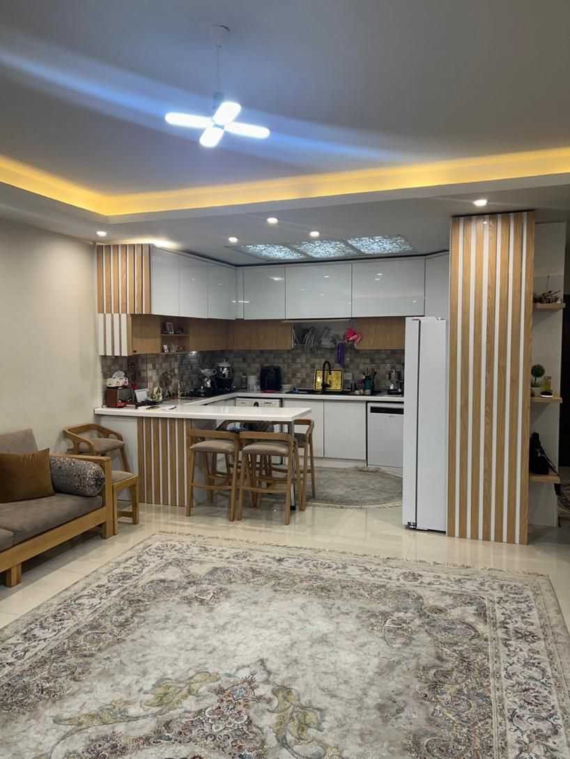 اجاره واحد جنوبی غرق نور ۱۰۹ متر ۲ خواب چیتگر