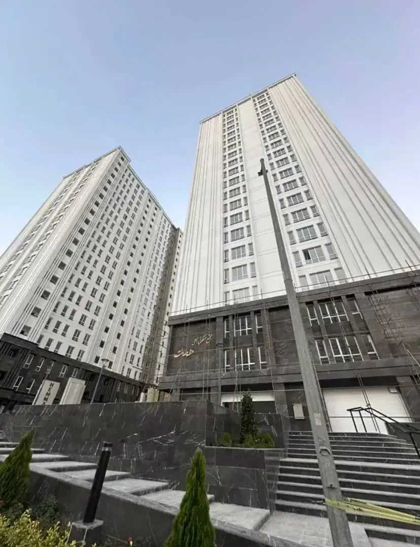 همت یاس۲/ویو دریاچه و جنگل چیتگر/۱۰۶متر/ایرانمال